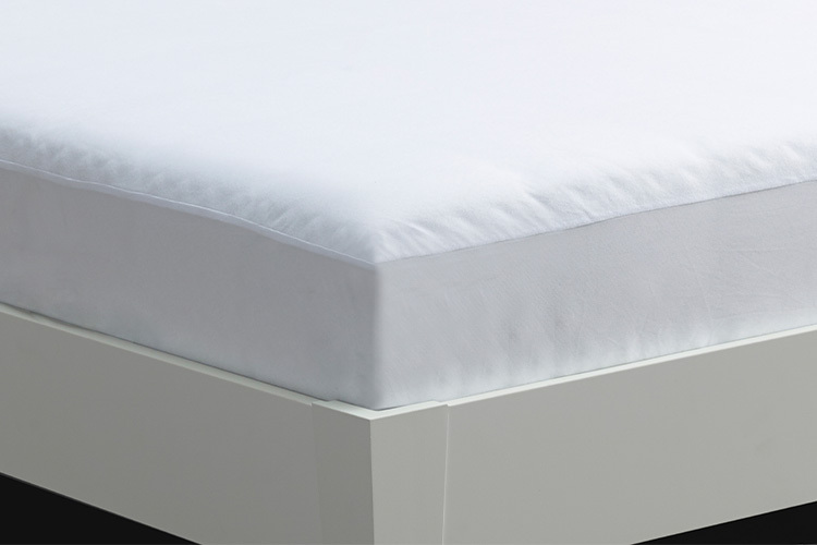 basic mattress protector elastic corners